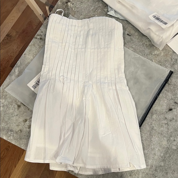 NWT Commense White Strapless Pleated Top - Picture 9 of 11